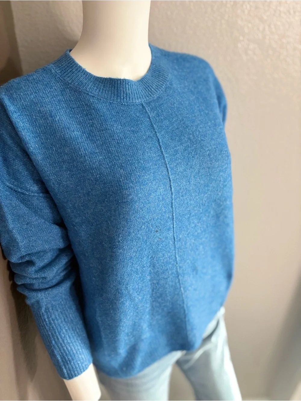 Vince Camuto Blue Crewneck Sweater